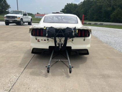 chris-holbrook-readies-new-nhra-factory-x-ford-mustang-2023-08-04_00-18-21_233142