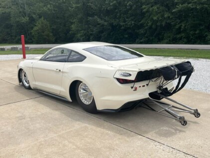 chris-holbrook-readies-new-nhra-factory-x-ford-mustang-2023-08-04_00-18-24_319967