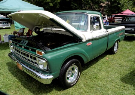 mustangs-broncos-and-f-100s-invade-maggie-valley-for-all-ford-show-2023-08-31_09-42-24_186282
