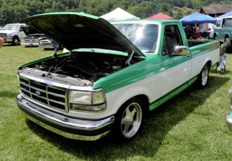 mustangs-broncos-and-f-100s-invade-maggie-valley-for-all-ford-show-2023-08-31_09-44-43_556561