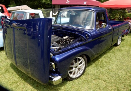 mustangs-broncos-and-f-100s-invade-maggie-valley-for-all-ford-show-2023-08-31_09-51-20_988406