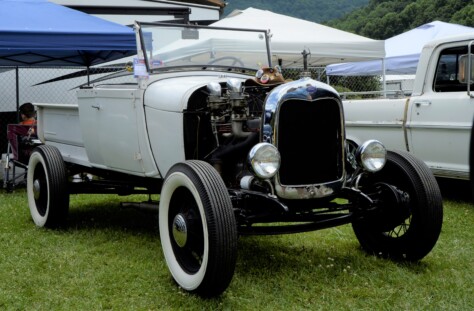 mustangs-broncos-and-f-100s-invade-maggie-valley-for-all-ford-show-2023-08-31_09-58-18_302170