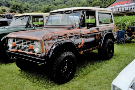 mustangs-broncos-and-f-100s-invade-maggie-valley-for-all-ford-show-2023-08-31_10-00-55_231372