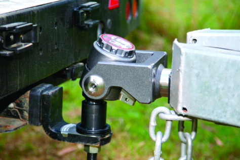 off-roading-with-a-trailer-off-road-trailer-hitch-overview-2023-08-24_12-43-18_860466