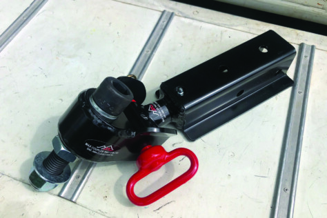 off-roading-with-a-trailer-off-road-trailer-hitch-overview-2023-08-24_12-43-28_016102