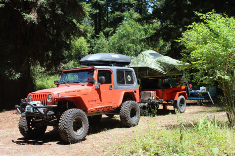 off-roading-with-a-trailer-off-road-trailer-hitches-2023-08-10_19-34-52_880369
