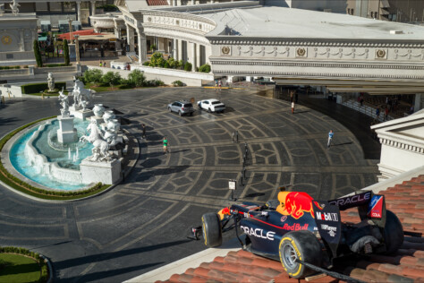 red-bull-racing-gets-lit-ahead-of-las-vegas-grand-prix-with-menzies-2023-08-16_11-09-55_339061