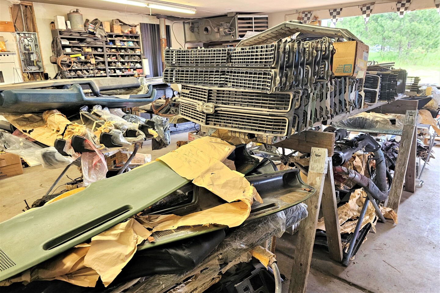 Roy Langlitz parts collection