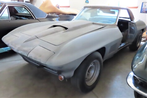amazing-stash-of-chevy-big-block-cars-engines-and-parts-auctioned-2023-09-07_22-19-01_676680