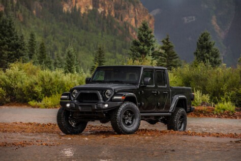 unleashing-the-offroad-prowess-of-the-2024-jeep-gladiator-2023-09-27_11-01-40_917156