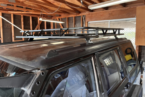 xj-cherokee-upgrade-family-off-roader-gets-a-garvin-sport-rack-2023-09-08_11-04-58_651082