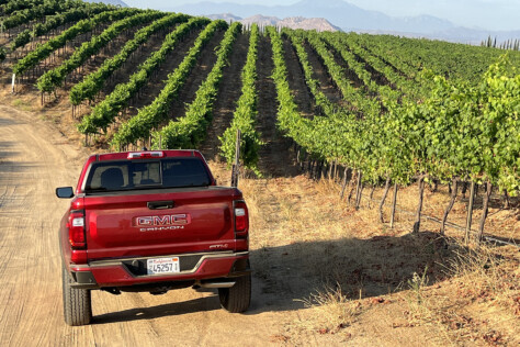 dual-personality-unleashed-2023-gmc-canyon-at4-test-drive-2023-10-05_12-49-03_005195