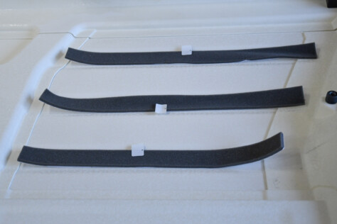 elevate-your-jeep-with-deis-sound-deadening-headliner-2023-10-10_16-08-01_688396
