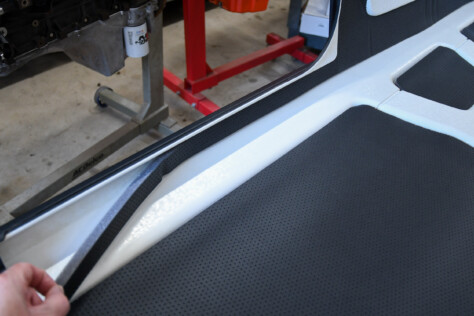 elevate-your-jeep-with-deis-sound-deadening-headliner-2023-10-10_16-08-38_045063