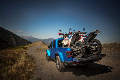 everything-you-need-to-know-about-the-2024-jeep-gladiator-2023-10-19_16-27-14_437200