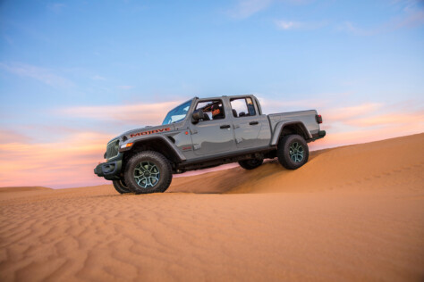everything-you-need-to-know-about-the-2024-jeep-gladiator-2023-10-19_16-28-08_979271