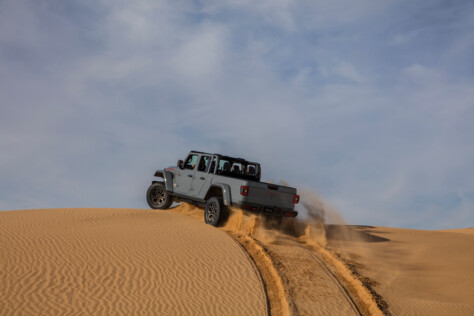 everything-you-need-to-know-about-the-2024-jeep-gladiator-2023-10-19_16-28-14_392848