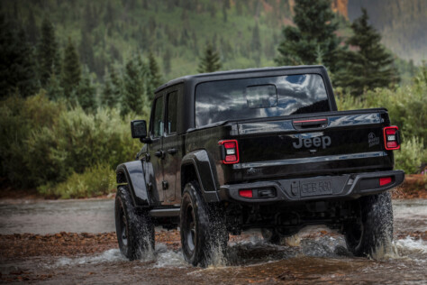 everything-you-need-to-know-about-the-2024-jeep-gladiator-2023-10-19_16-30-21_684178