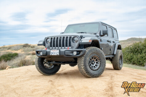 get-cash-back-on-new-mickey-thompson-tires-with-2023-fall-rebate-2023-10-06_13-46-00_353579