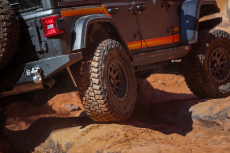 get-cash-back-on-new-mickey-thompson-tires-with-2023-fall-rebate-2023-10-06_13-46-49_566813