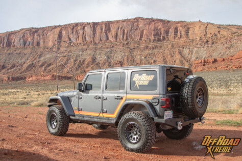 get-cash-back-on-new-mickey-thompson-tires-with-2023-fall-rebate-2023-10-06_13-47-54_595208
