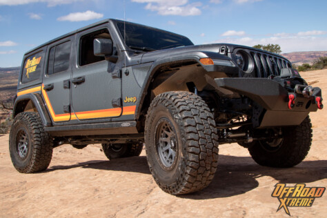get-cash-back-on-new-mickey-thompson-tires-with-2023-fall-rebate-2023-10-06_13-48-04_150590