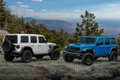 jeep-upgrade-silence-the-noise-with-deis-sound-deadening-headliner-2023-10-13_17-26-41_596481