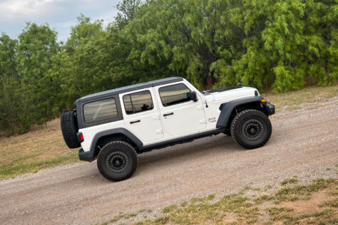 jeep-upgrade-silence-the-noise-with-deis-sound-deadening-headliner-2023-10-13_17-42-25_701068