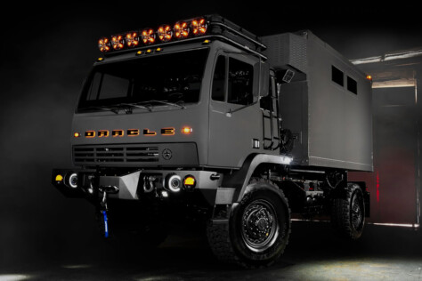 sema-2023-oracle-lighting-off-road-laser-beams-are-awesome-2023-10-31_21-12-09_364650