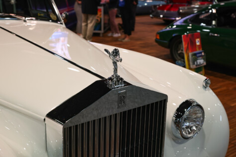 sema-2023-the-ringbrothers-redefine-luxury-with-paramount-2023-11-02_10-17-56_704919