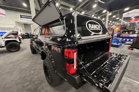 2023-sema-show-rugged-venturous-truck-cap-designed-for-adventure-2023-11-16_16-28-50_567686