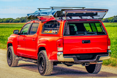 2023-sema-show-rugged-venturous-truck-cap-designed-for-adventure-2023-11-16_16-30-15_611013