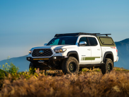 2023-sema-show-rugged-venturous-truck-cap-designed-for-adventure-2023-11-16_16-30-19_119280