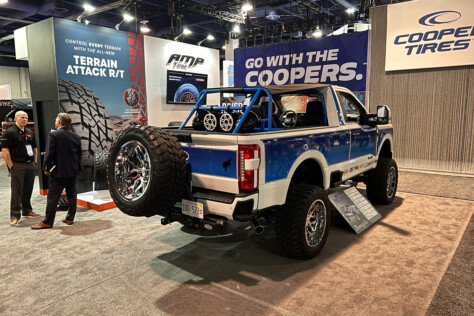 sema-2023-forged-off-road-race-wheels-from-dirty-life-wheels-2023-11-03_10-52-12_155599