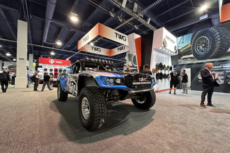 sema-2023-forged-off-road-race-wheels-from-dirty-life-wheels-2023-11-03_10-52-52_952998