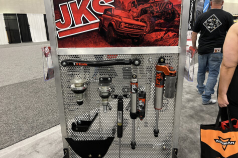 sema-2023-get-ready-to-rock-with-fox-performance-series-shocks-2023-11-01_23-40-51_892162