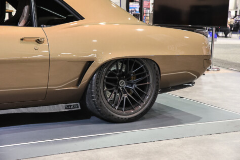 sema-2023-j-r-villareals-show-stopping-1969-camaro-illicit-2023-11-13_12-21-16_727596