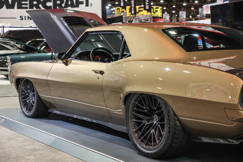 sema-2023-j-r-villareals-show-stopping-1969-camaro-illicit-2023-11-13_12-21-21_970124