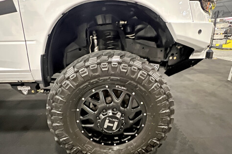 sema-2023-maxtrac-suspension-launches-vulcan-2-0-elite-shocks-2023-11-06_10-32-47_674745