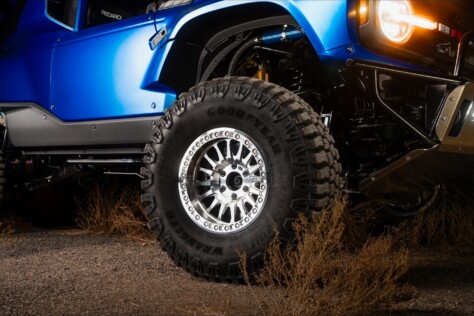 spotted-ford-performance-insane-bronco-dr-2023-11-23_11-28-50_019807
