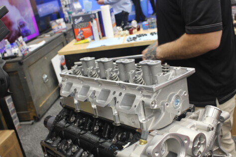 building-the-top-end-of-the-1200-horsepower-hemi-giveaway-engine-2023-12-20_23-13-03_138051