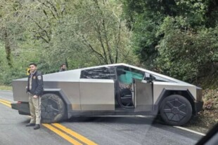 Tesla Cybertruck Holiday Hiccup: First Reported Accident