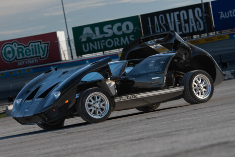 gt40-glory-a-replica-for-the-street-and-track-2023-12-21_13-00-53_552333