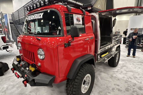 sema-2023-realtruck-collabs-with-meateater-on-2019-silverado-build-2023-12-05_16-40-27_310889