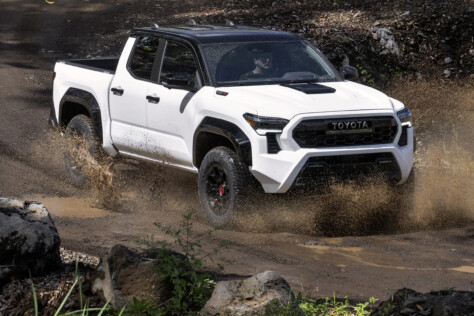 2024-toyota-tacoma-design-inspired-by-off-road-racing-2024-01-08_17-29-34_299162