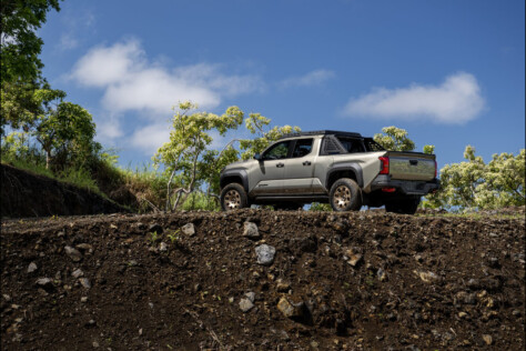 2024-toyota-tacoma-design-inspired-by-off-road-racing-2024-01-08_17-30-44_598216