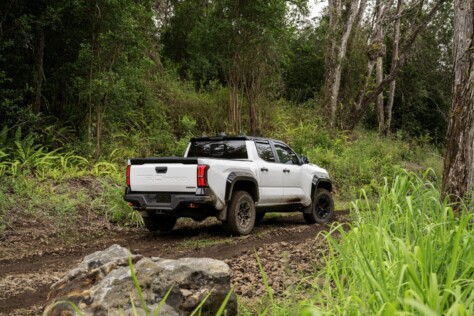 2024-toyota-tacoma-design-inspired-by-off-road-racing-2024-01-08_17-31-41_710378