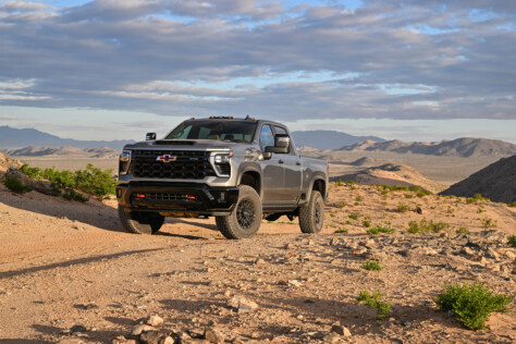 driving-new-chevrolet-zr2-trucks-through-king-of-the-hammers-2024-01-11_16-42-44_807898