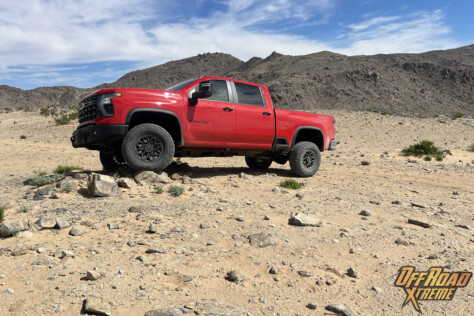 driving-new-chevrolet-zr2-trucks-through-king-of-the-hammers-2024-01-11_16-57-42_710190