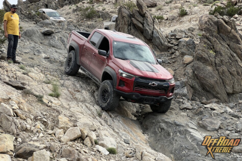 driving-new-chevrolet-zr2-trucks-through-king-of-the-hammers-2024-01-11_17-01-52_132854